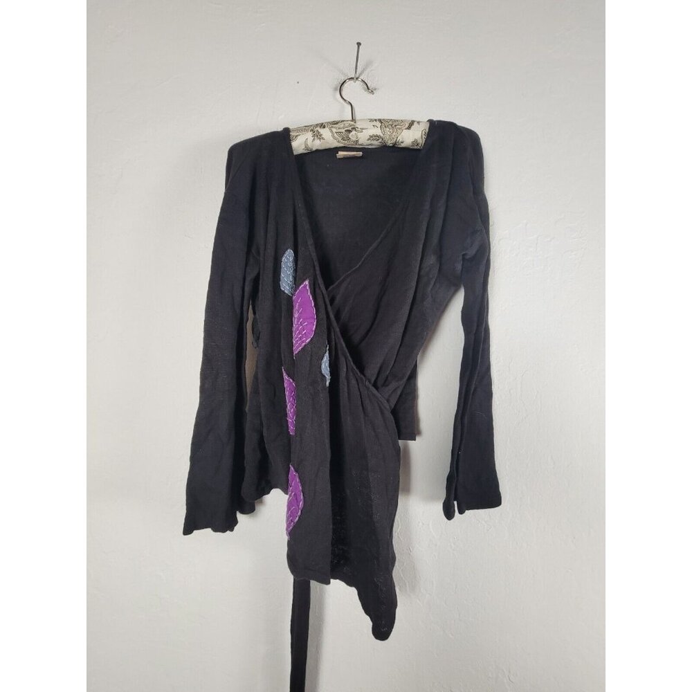 Synergy Women’s Boho Wrap Cardigan Medium Black Knit Sweater with Leaf Appliqué
